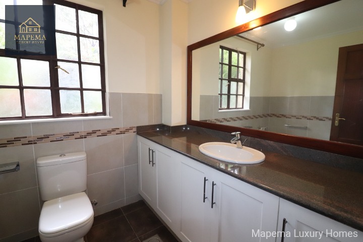 π‘ Renovated 5-Bedroom Luxury House for Sale in Karen Hardy π° Asking Price: KSh 130 Million