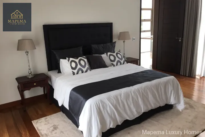 π‘ Ultra-Luxury 5-Bedroom Villa for Sale in Deerpark, Miotoni β Karen