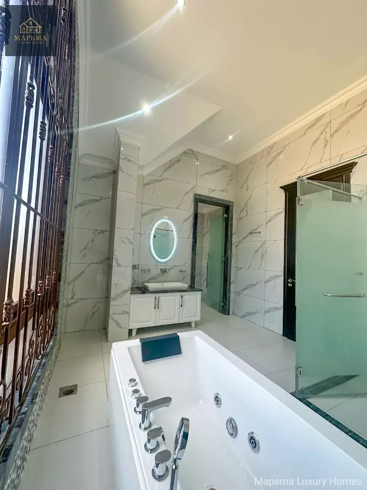 7-Bedroom Luxury Villa for Sale in Karen – Ndovu Road