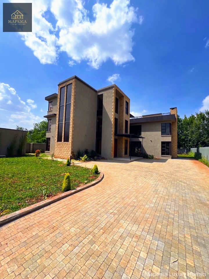 House for sale at Mukoma road, Karen, Nairobi, Kenya