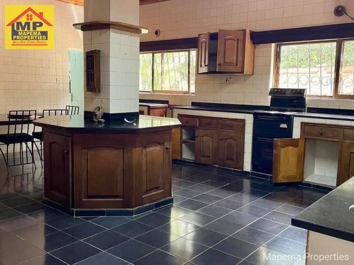 4 Bedroom Stand-Alone Bungalow for Rent – Spring Valley