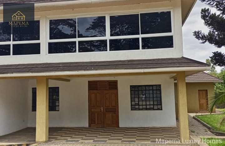 🏡 Elegant 6-Bedroom All En-Suite Home for Sale in Banda Lane, Karen  📍 Location: Banda Lane, Karen, Nairobi 💰 Price: KSh 75,000,000