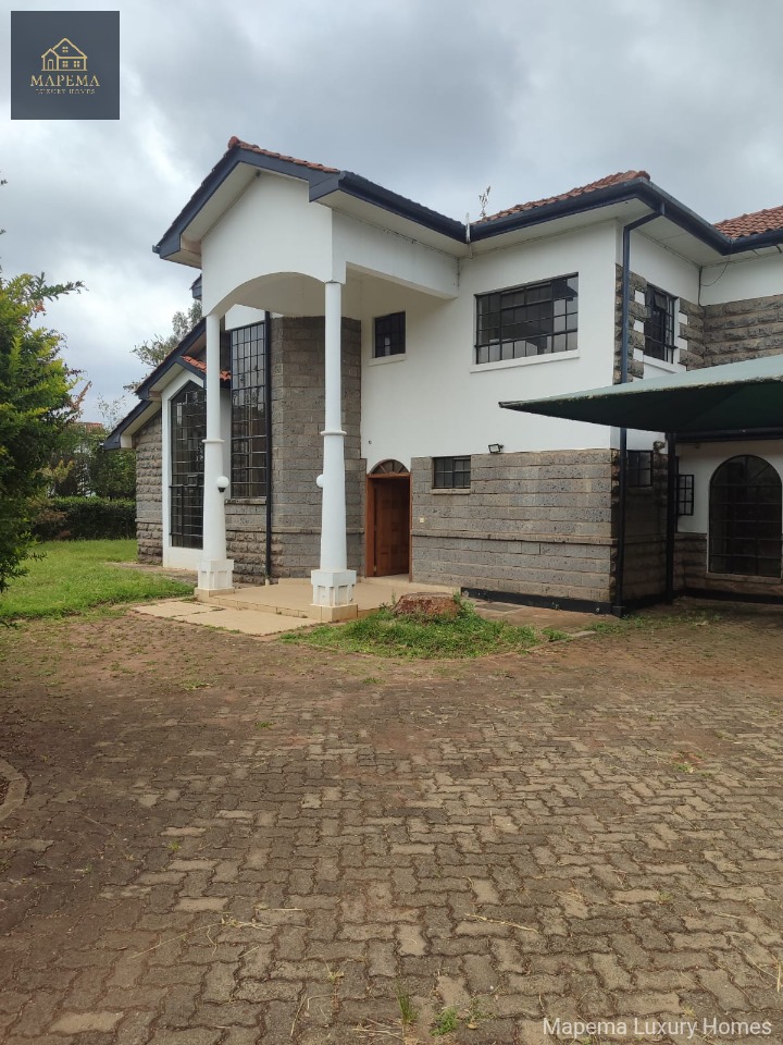 House for sale at Mokoyeti road, Karen, Nairobi, Kenya