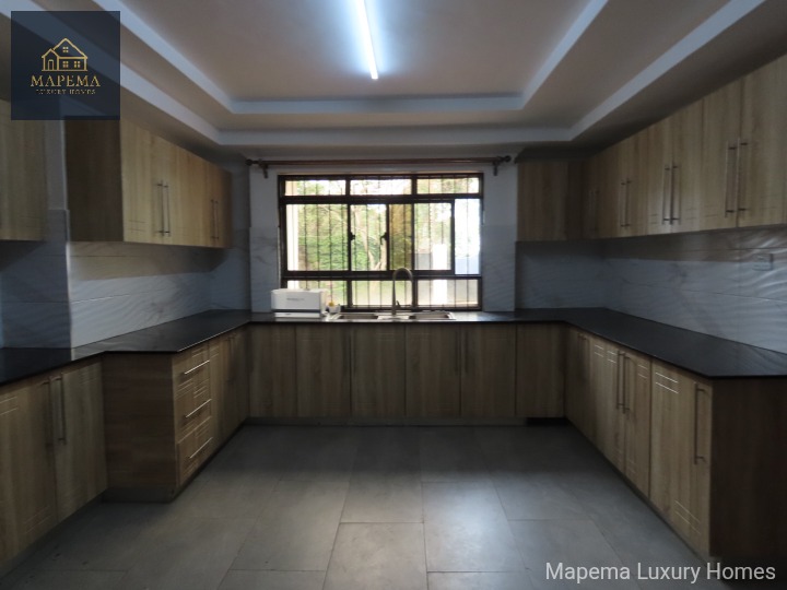 Luxury 7-Bedroom Standalone Residence with Swimming Pool – Hillcrest Road, Karen