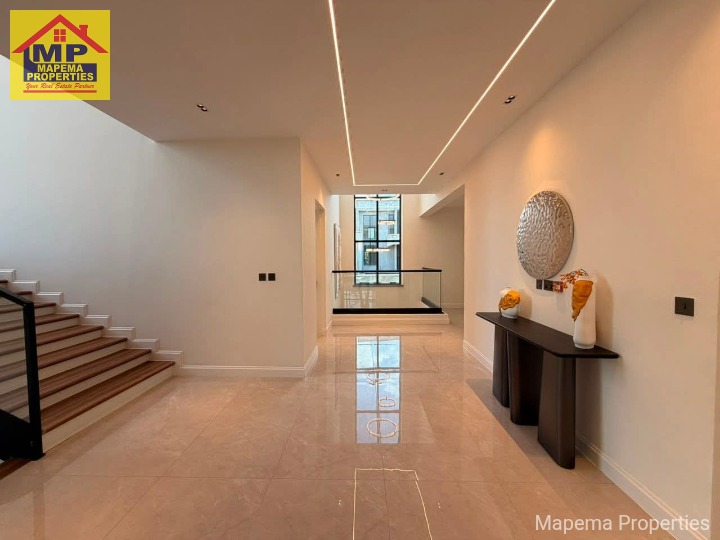 š Runda ā Newly Built 5-Bedroom Luxury Home for Sale