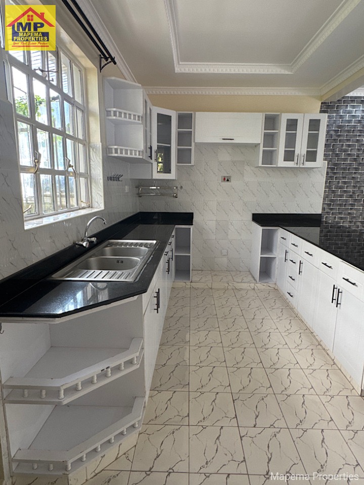 FOR RENT – 3 BEDROOM HOUSE IN KAREN HARDY
