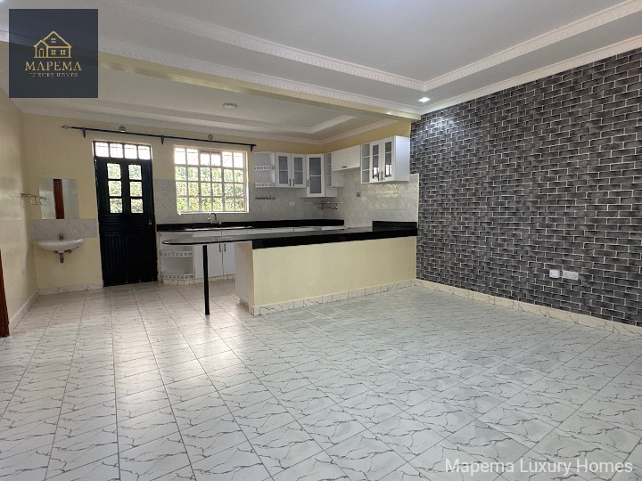 FOR RENT – 3 BEDROOM HOUSE IN KAREN HARDY