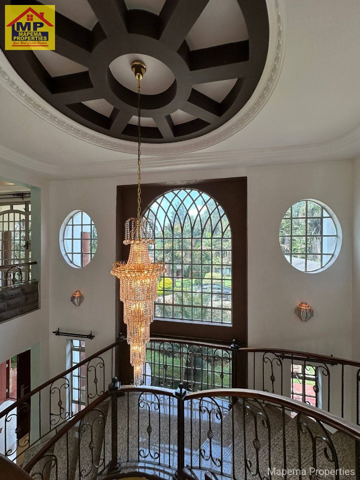 Ambassadorial mansion for in Nyari central
