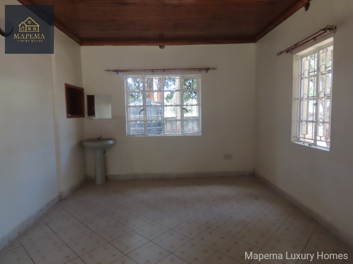 3 Bedroom House for Rent in Karen,murishu