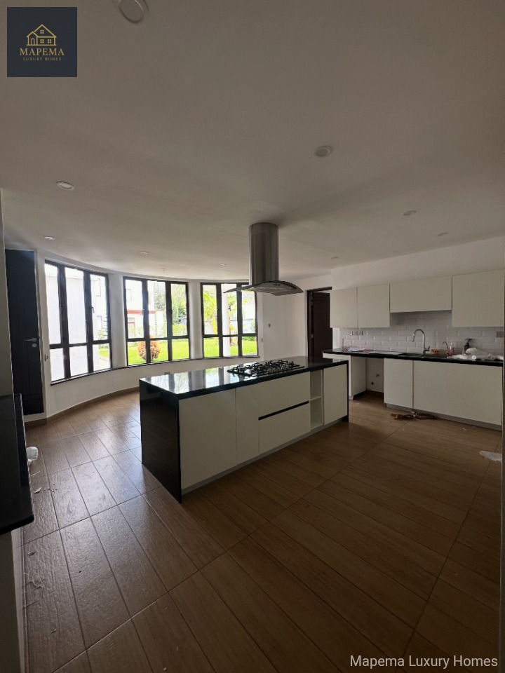 6 Bedroom House for Rent in Karen,ndege road