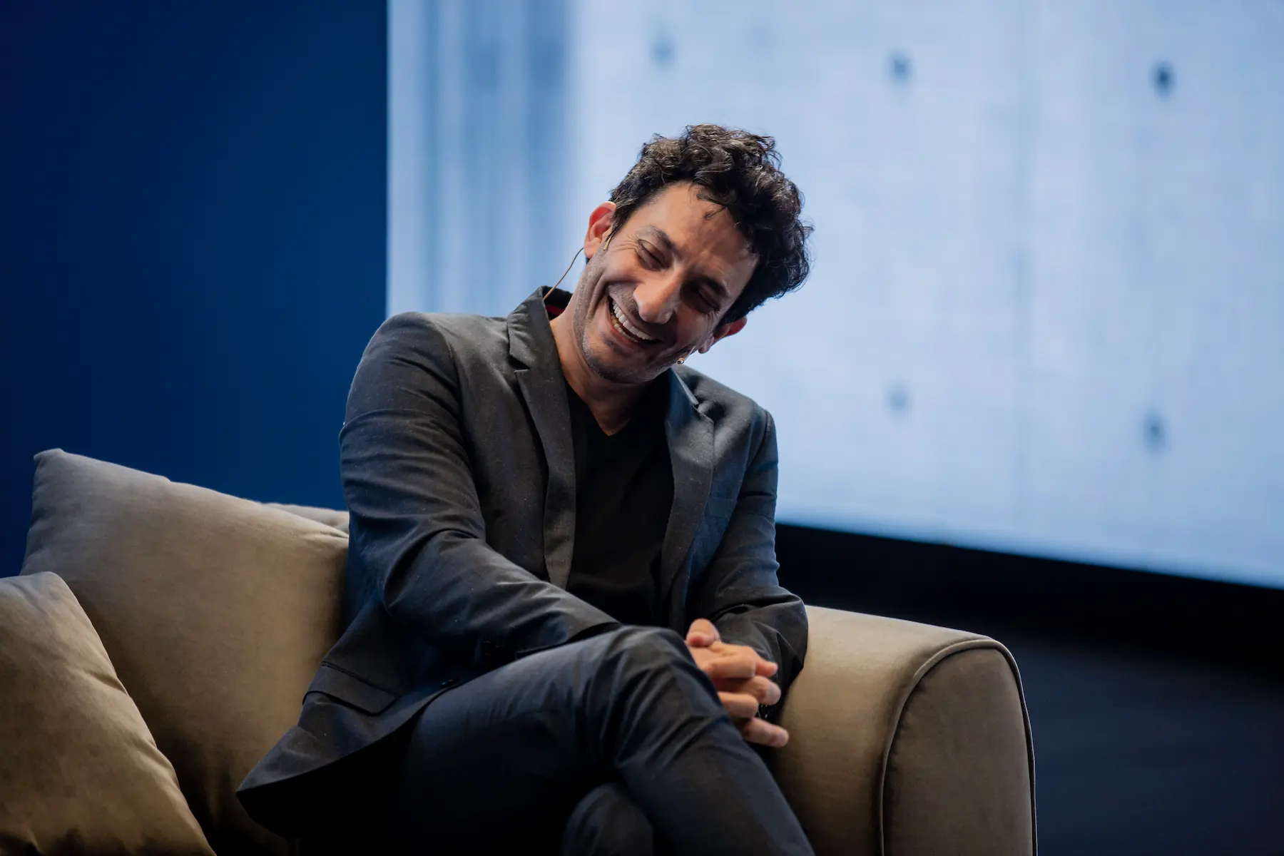 Imagen de fondo del proyecto  AMEX GALICIA | Inspiring People