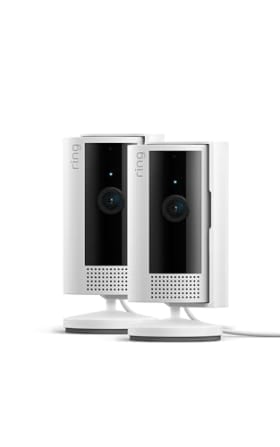 Ring Cámara Interior (Indoor Camera 2ª Gen) | Vigilancia WiFi con Enchufe para Mascotas, HD, Audio Bidireccional y Privacidad | Incluye 30 Días Gratis de Ring Home + 2 Cámaras
