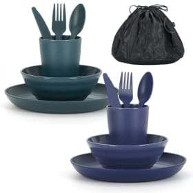 ReaNea Utensilios de Camping para 2: Conjunto Completo con Tazón, Plato, Taza, Cubiertos y Bolsa de Transporte - Accesorios Esenciales para Viajes, Picnic y Aventura al Aire Libre