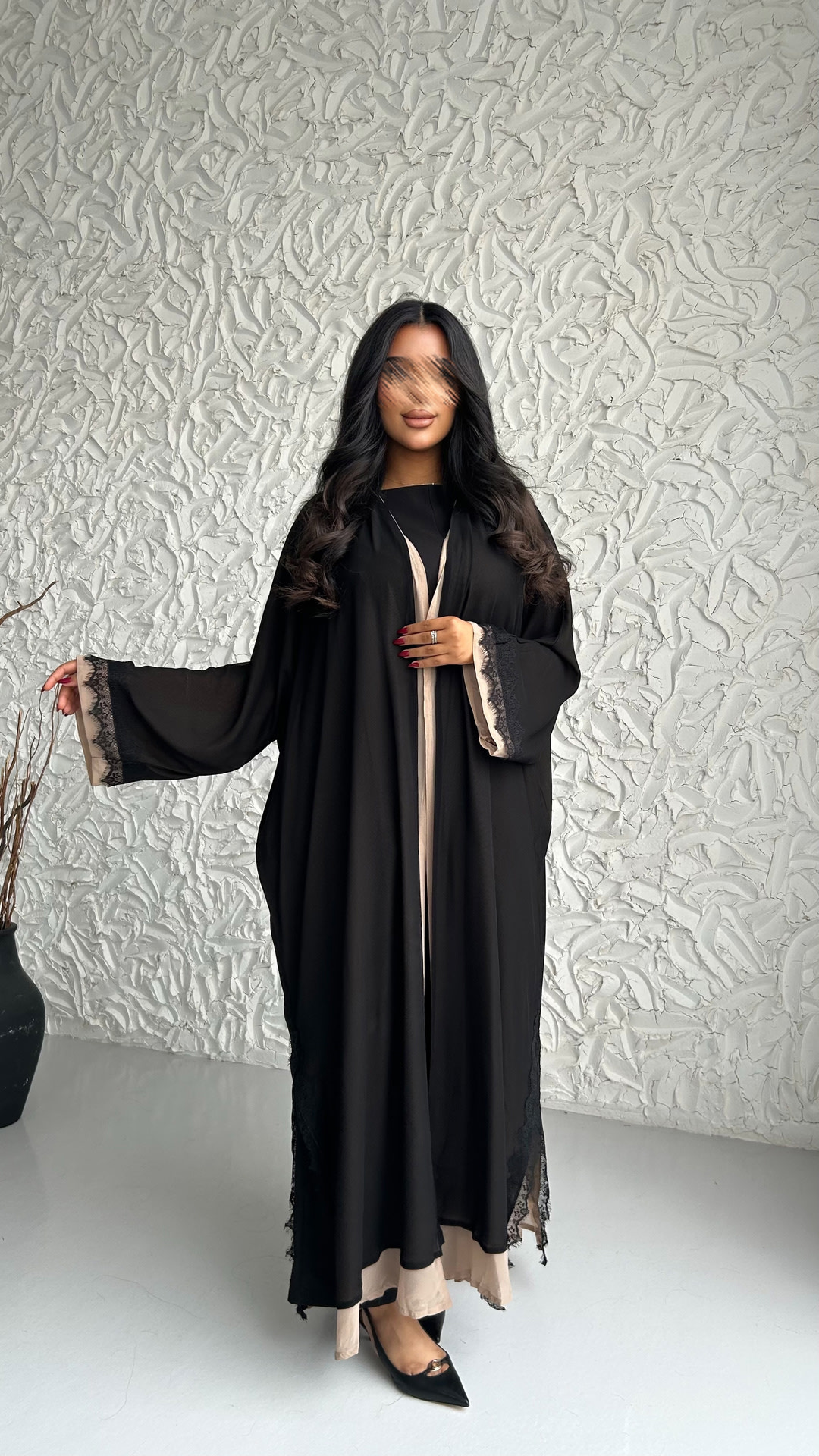 عباية مع تنورة