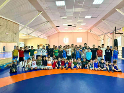 В поселке Калмыкии состоялись спортивные сборы