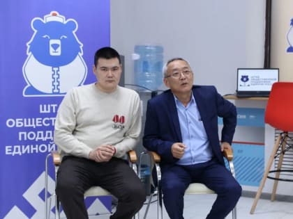 Ветеран боевых действий СВО Чингис Убушиев провел встречу со студентами Калмыцкого государственного колледжа нефти и газа