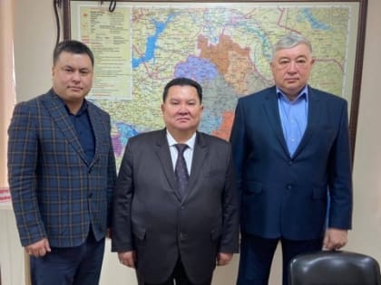 Минздрав Калмыкии и КалмГУ обсудили подготовку медицинских управленческих кадров