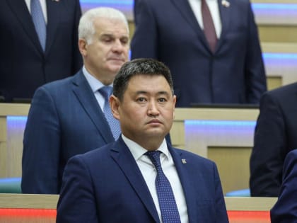 Байир Путеев принял участие в заседании Совета Федерации