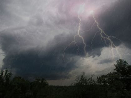 В Калмыкии объявили штормовое предупреждение из-за дождей