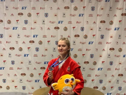 Спортсменка из Калмыкии Коробкина Ангелина заняла 2 место на международных соревнованиях в Белоруссии