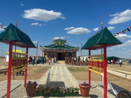 В Калмыкии открыли еще один буддийский храм