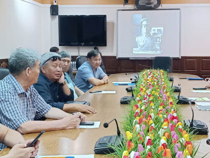 В Элисте обсудили установку бюста Герою России Мингияну Лиджиеву