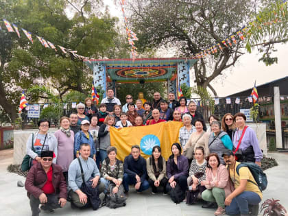 Паломники из Калмыкии посетили учения Далай-ламы