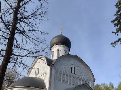 Архиепископ Юстиниан совершил Литургию в храме поселка Софрино 