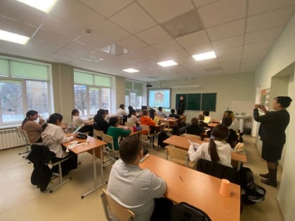 В&nbsp; рамках проекта «Приоритет 2030» 12 декабря прошла встреча, посвященная безопасности в сети Интернет с учениками МБОУ СОШ № 10 имени В.А. Бембетова и ЧОУ НОШ «Харада»