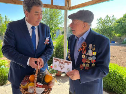 Депутат Госдумы Бадма Башанкаев поздравил калмыцких ветеранов с Днем Победы