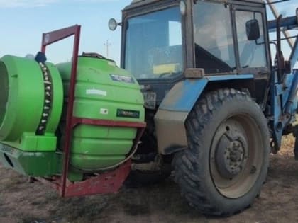 В Калмыкии продолжают борьбу с саранчой