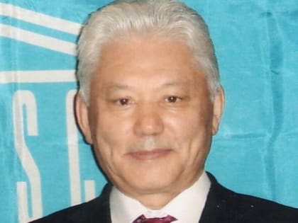 Кирсан Илюмжинов выразил соболезнование связи со смертью Первого Президента Якутии Михаила Николаева