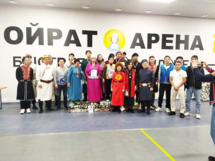 Сегодня в Элисте, в "Ойрат-Арене", завершился открытый республиканский турнир по традиционной стрельбе из лука, посвященный Дню защитника Отечества