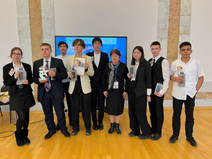 В столице Калмыкии школьники состязались в интеллектуальном конкурсе