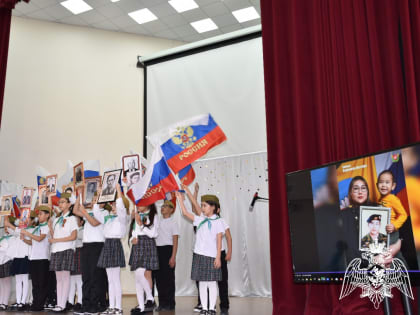 В Элисте прошел конкурс инсценированной песни среди школьников начальных классов «Песни, опаленные войной»