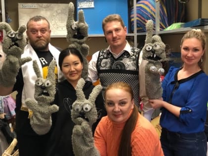 Артисты из ДНР покажут юному калмыцкому зрителю спектакль "Волчонок плутишка"