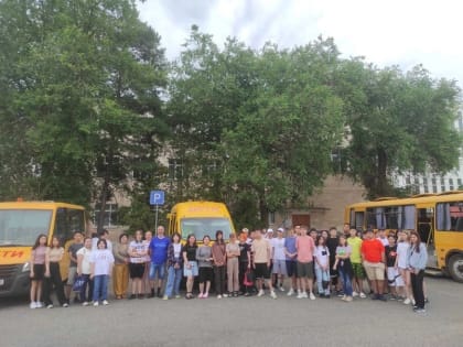 Элистинские школьники отправились в «Лесную сказку» и «Березку»