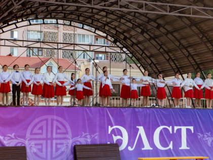 В Элисте отметили День Славянской письменности и культуры