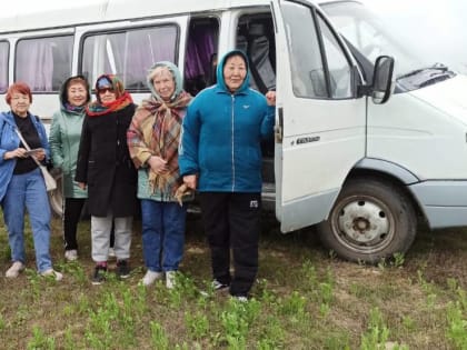 В рамках партийного проекта "Старшее поколение" организован выезд на фестиваль тюльпанов