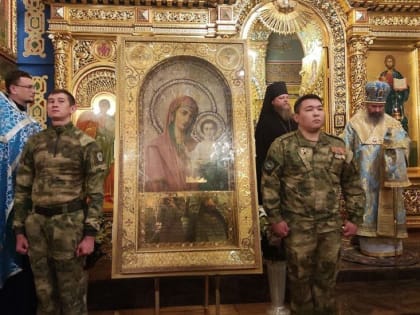 В Казанский кафедральный собор  Элисты доставили христианскую святыню