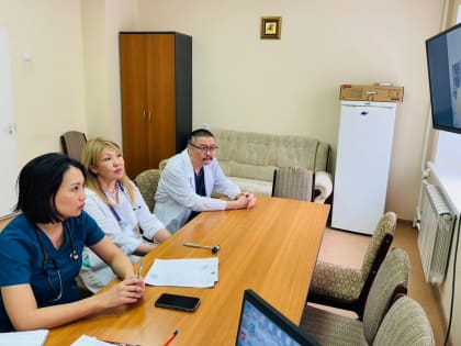 Сегодня медики Республиканского детского медицинского центра (РДМЦ) провели совещание в формате ВКС с Антрацитовской центральной больницей ЛНР.