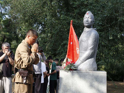 В Ростовской области отметили годовщину подвига калмыцких воинов (Фоторепортаж)
