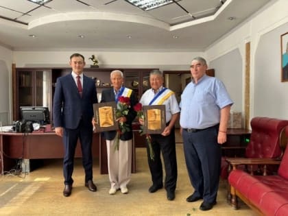 Ветераны сельского хозяйства Калмыкии удостоены почетного звания