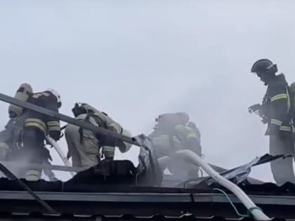 В Элисте загорелось кафе