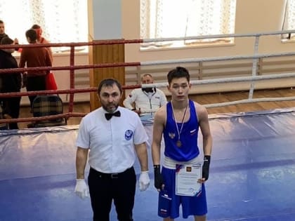 Боксер из Калмыкии стал призером турнира в Ставропольском крае
