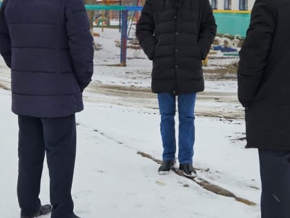 Михаил Богатов провел мониторинг дорог в городе Лагань в рамках партийного проекта «Безопасные дороги»