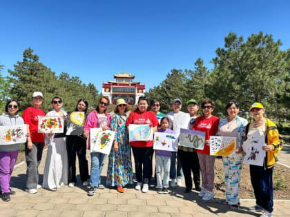 В священный для буддистов день - День рождения Будды Шакьямуни - партийцы поддержали проект «Буддизм через искусство»