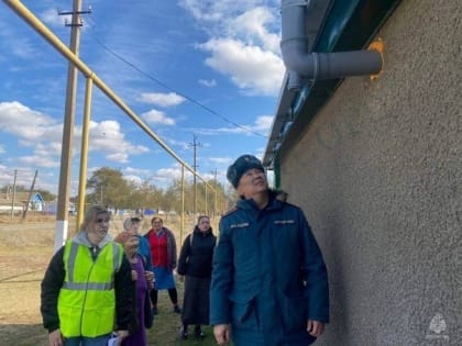 Сотрудники МЧС Калмыкии провели рейд по соблюдению правил противопожарной безопасности