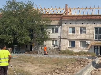 В райцентре Калмыкии продолжаются работы по благоустройству