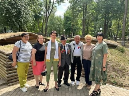 Фронтовика из Калмыкии чествовали на празднике в Витебске